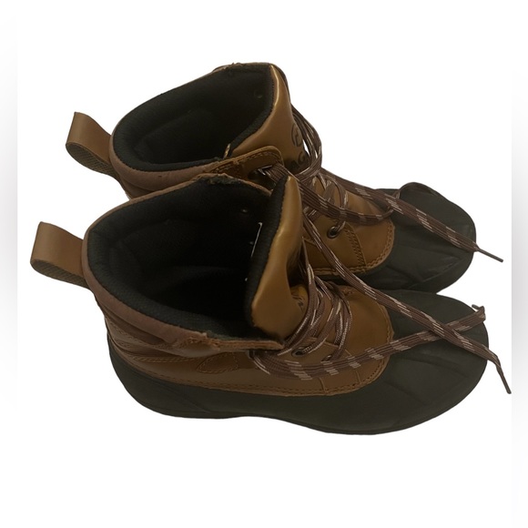 MAGELLAN OUTDOORS brand water duck-boots. Size 7D. NWOT. - Picture 2 of 7